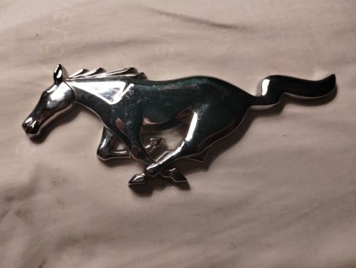 90s mustang front grill emblem