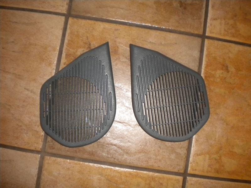 92-95 honda civic front door panel speaker grill cover 4 door sedan gray