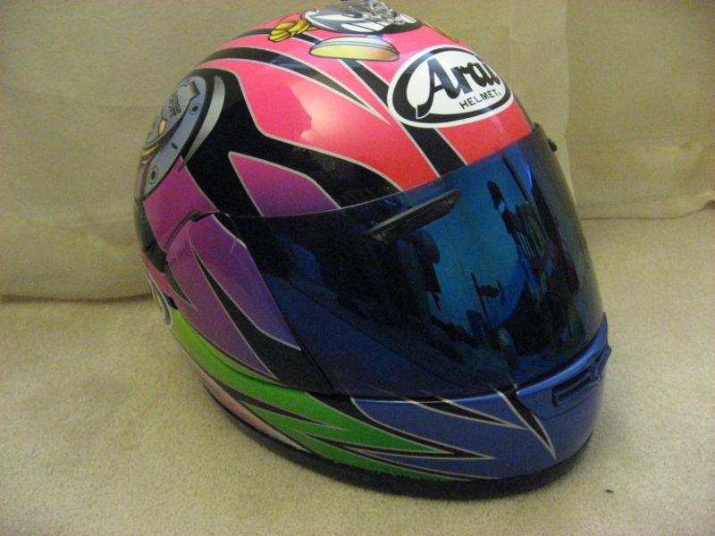 Arai quantum e helmet size large pink blue red blue green tinted visor