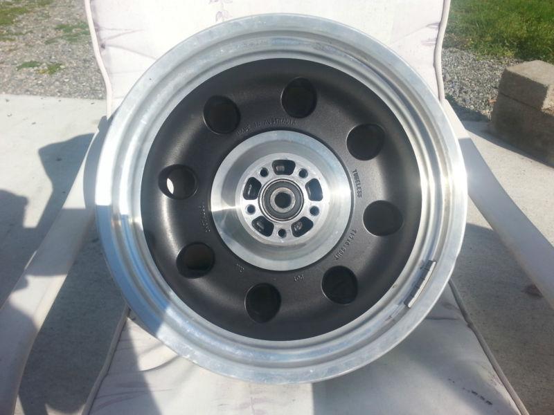 2006 harley night train rear wheel 17x6.00