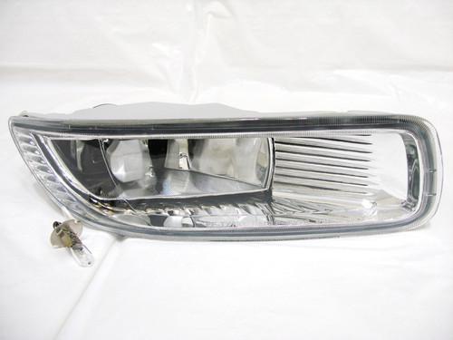 Toyota 03 04 corolla driving fog light lamp r h passenger w/light bulb new