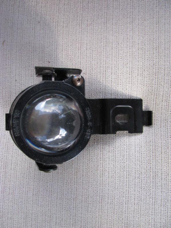 97-04 chevrolet c5 corvette oem rh passengers fog lamp driving light assembly