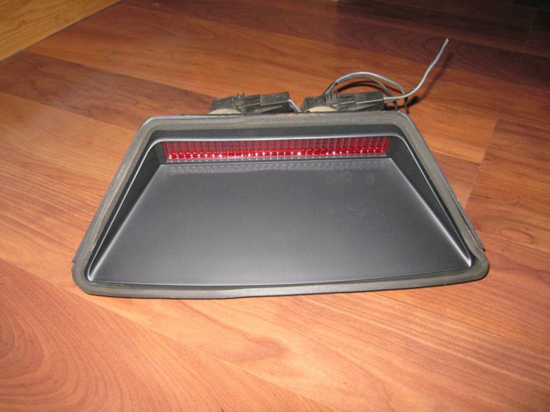 1988-90? buick reatta third brake light with lights and plugs