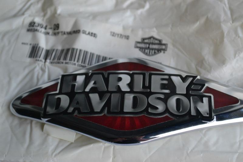 Harley oem 62394-09 gas tank emblem medallion red glass 2009 heritage softail 