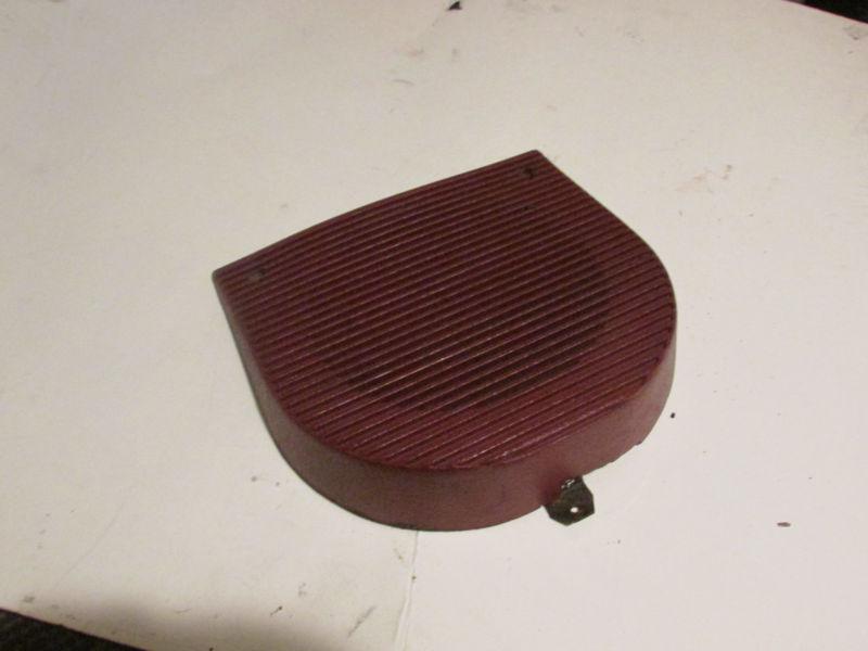 Mustang 1983 - factory lower door speaker grille cover - red - convertible