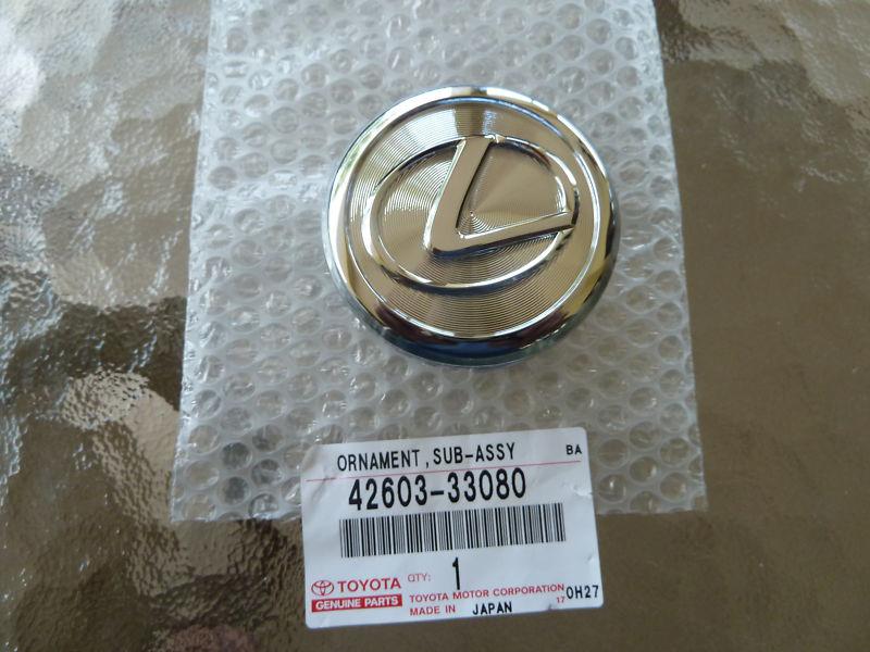 Lexus wheel center cap new 1997-2006  no reserve