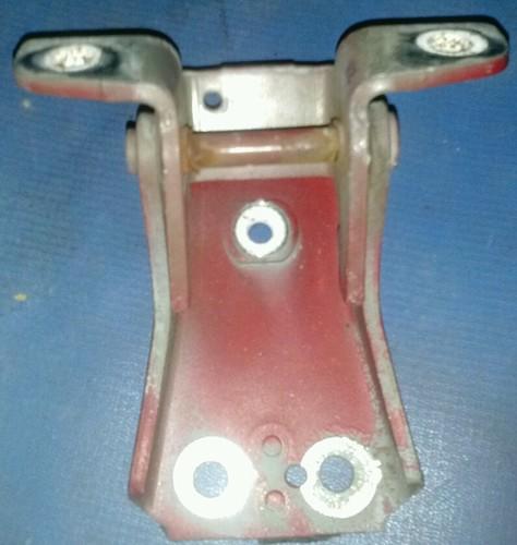 1999 ford mustang 1 upper door hinge