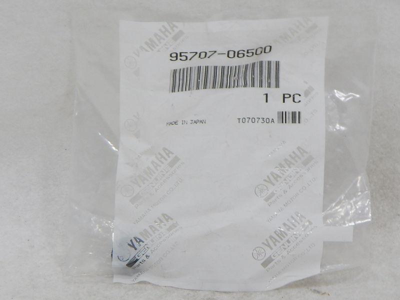 Yamaha 95707-06500 nut *new