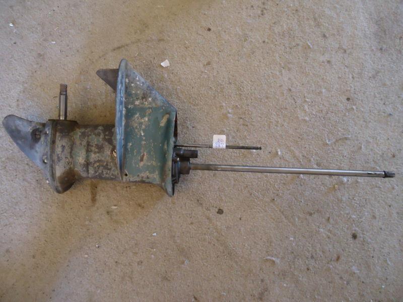 Used johnson evinrude omc 1958 qd-19 10 hp lower unit / gearcase 376775