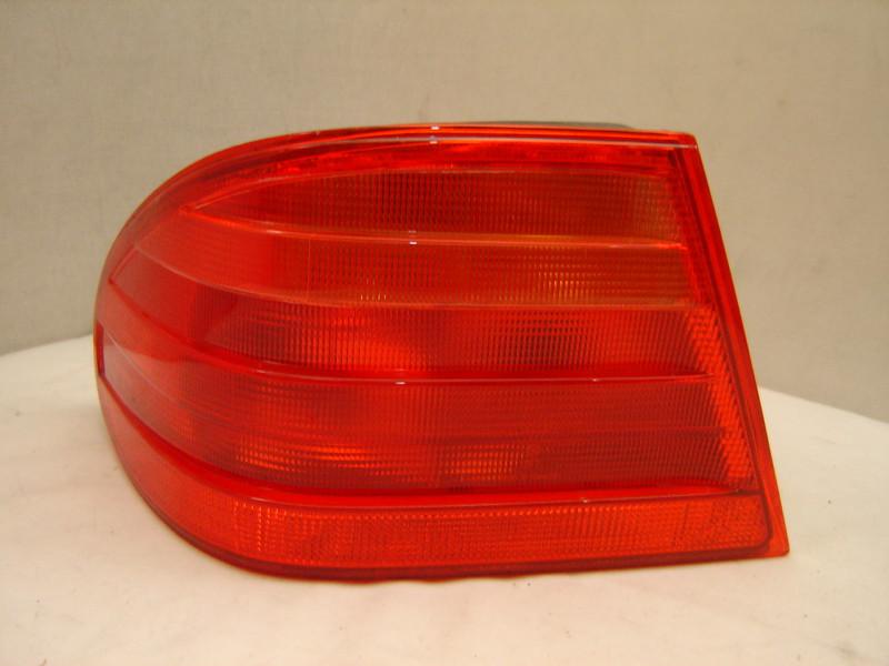 Mercedes-benz e-class left tail light 96 97 98 99 oem