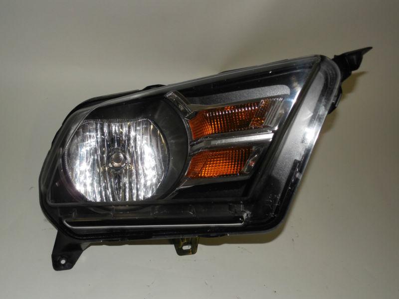 2010 2011 2012 ford mustang oem right halogen headlight nice! 