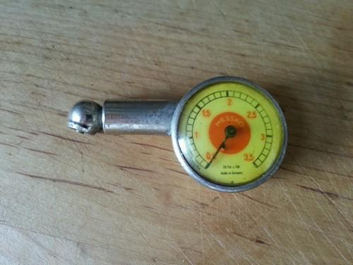 Porsche messko red dot air pressure gauge toolkit