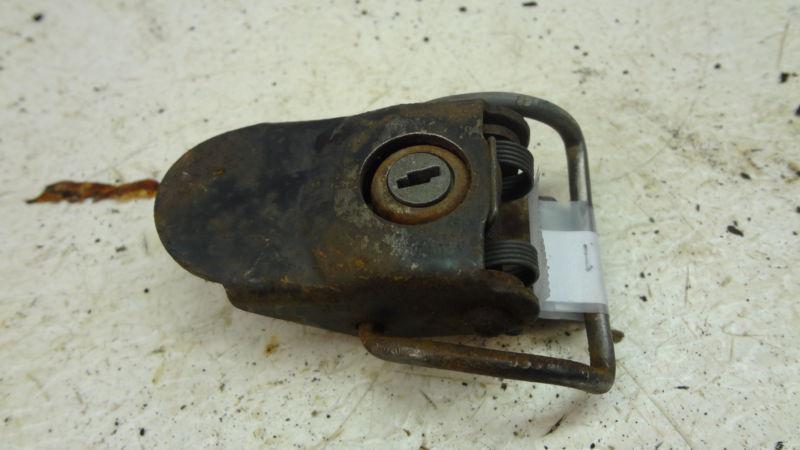 1973 yamaha rd350 rd 350 y266-1' seat saddle latch