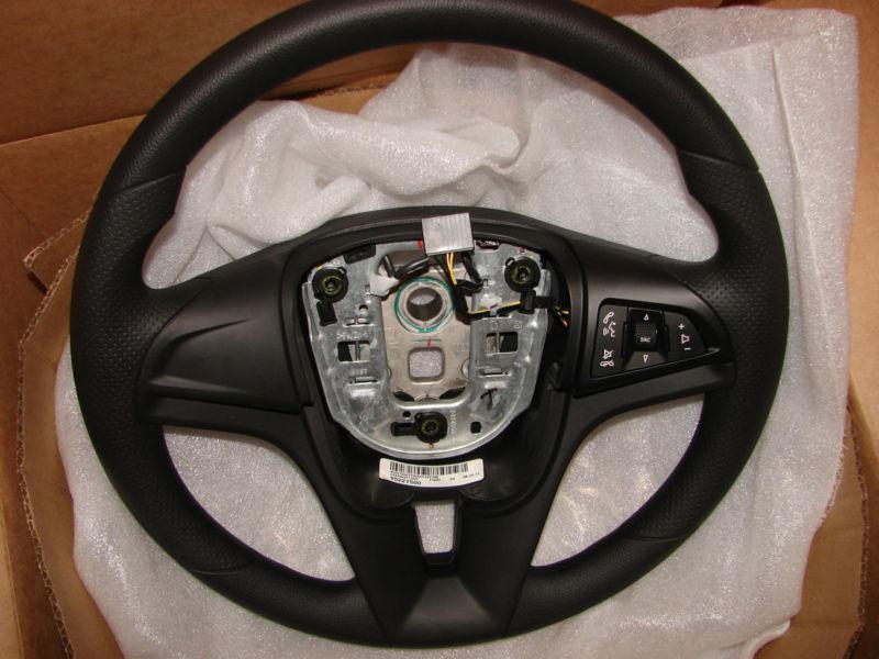 Chevy cruze steering wheel - part #95227500 - nib oem 2011 - 2013 