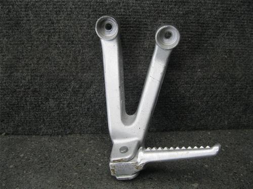 02 honda cbr 600 f4i left rear peg & bracket 71h