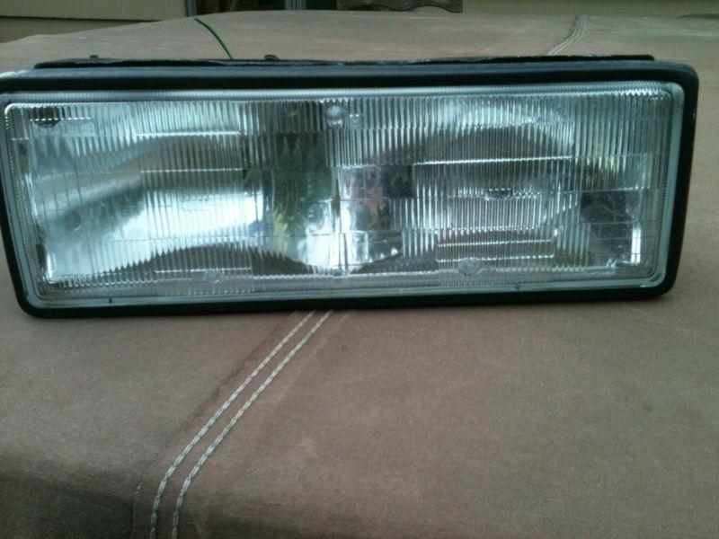 Chevrolet chevy caprice 87-90 1987-1990 headlight passenger rh right oe