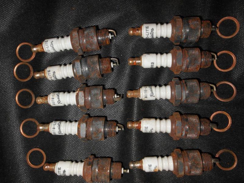 Vintage lot of 10 autolite spark plugs ar-82 new old stock