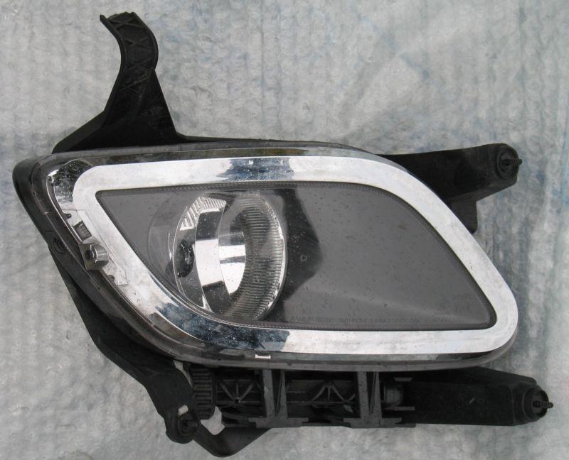 2010 hyundai genesis 4.6 right for light oem