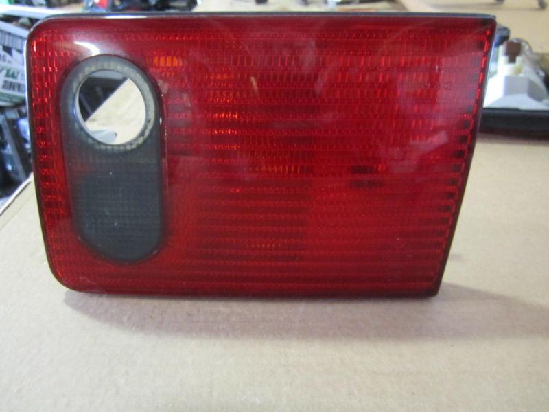 Audi a8 97-02 1997-02 audi s8 01-02 2001-02 inner tail light passenger right oe