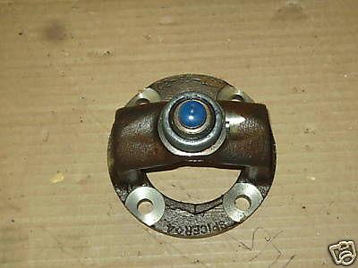 1970 - 1972 lincoln contental rear driveshaft yoke - nos