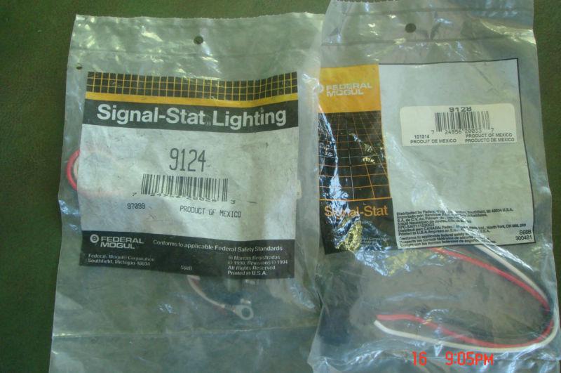 Nos signal stat molded pigtail wiring  9124  9128  (2) lot