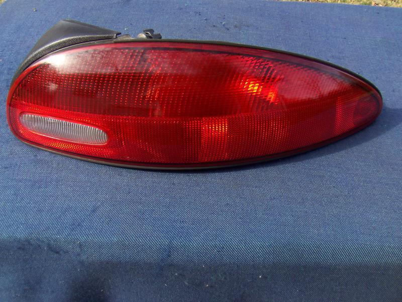 1998 to 2002 chrysler concorde right/passenger tail light lamp factory oem