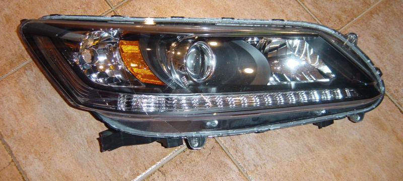 2013 honda accord sport passenger side headlight assembly