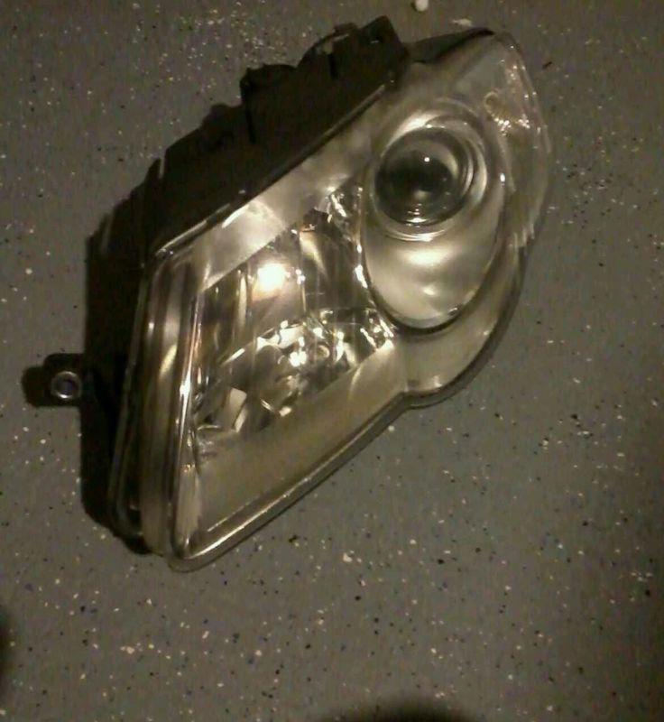 Oem vw drivers side headlight/part#3c0941005ae