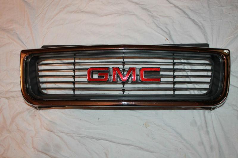 2001 gmc jimmy grill