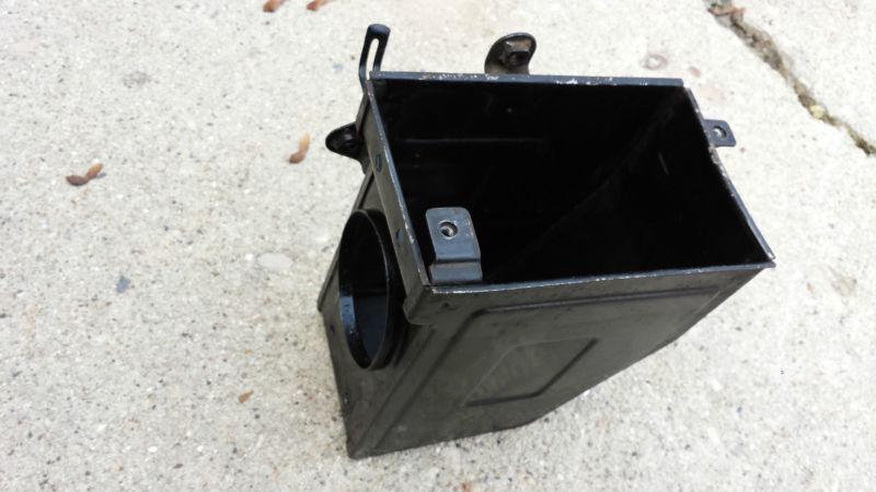 Suzuki gs650 air box- air cleaner housing