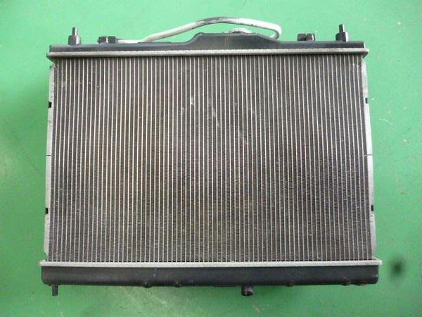 Nissan tiida 2005 radiator [1320400]