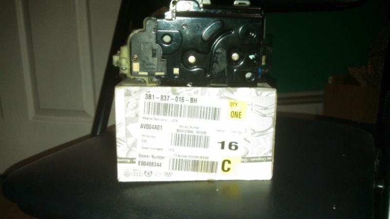 Volkswagen power door lock pass side 3b1837016bh