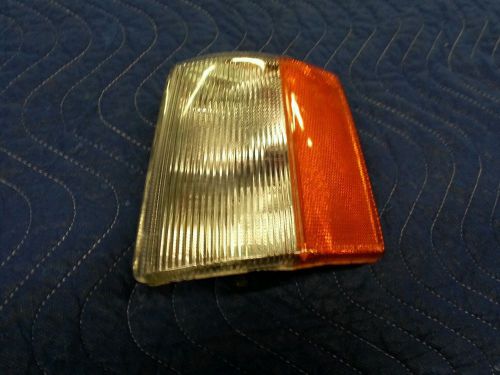 Actual item- 1993-1998 jeep grand cherokee driver side parking lamp lens