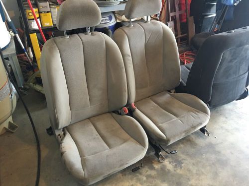 2002-2006 nissan altima front seats (pair)