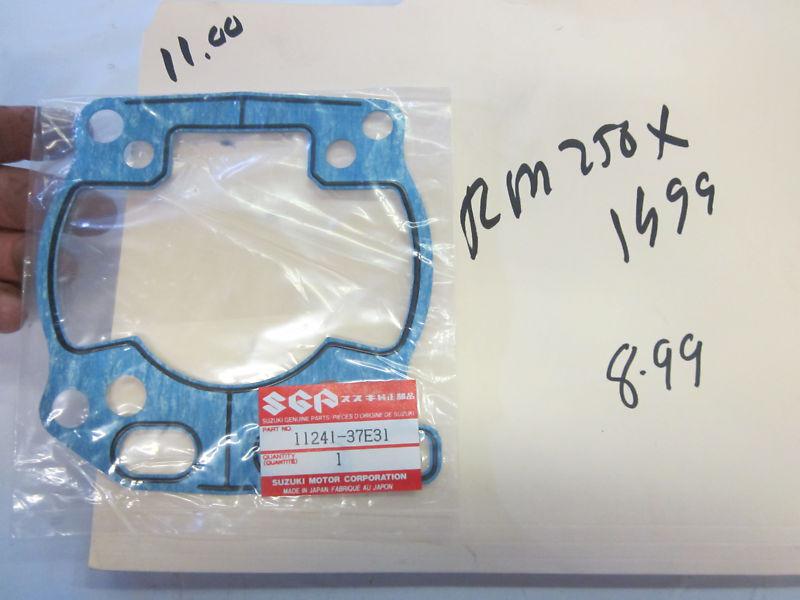 Suzuki rm250x 1999  nos cylinder base gasket  11241-37e31