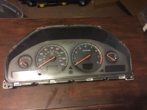 1999 s80 volvo oem instrument cluster/speedometer dim 9499670 fits s80 1999-2000