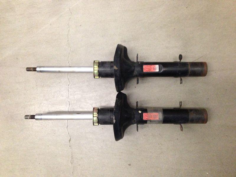 Set of front struts from a vw glx vr6 mk4 / mk-iv sedan 2002