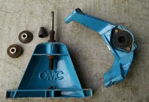 Omc  engine mounts 908829 &amp; 909052