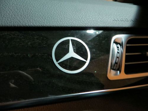 (2pcs) dashboard badge sticker decal mercedes-benz *logo*