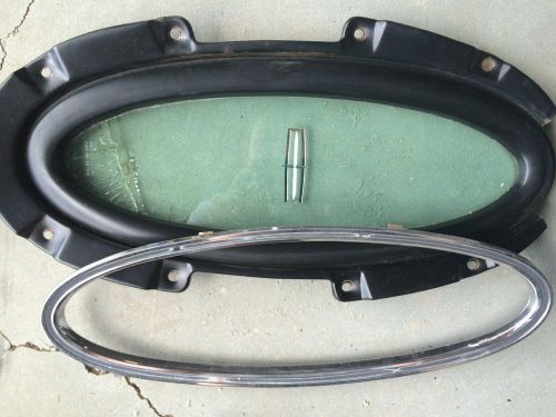 1973 lincoln continental mark iv quarter panel window