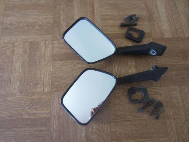 1986 honda ch80 elite mirror 88110-gc7-710za 88120-gc7-710za