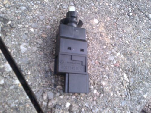 Mercedes brake light switch 4 pin w219 ml350 w163 a0015458709