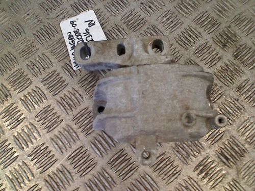 Engine holder engine mount right vw golf v variant (1k5) combi 1.6 (bse) 2008-