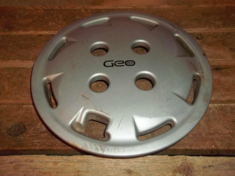 * 12 inch factory hubcap - geo metro 1988-1996