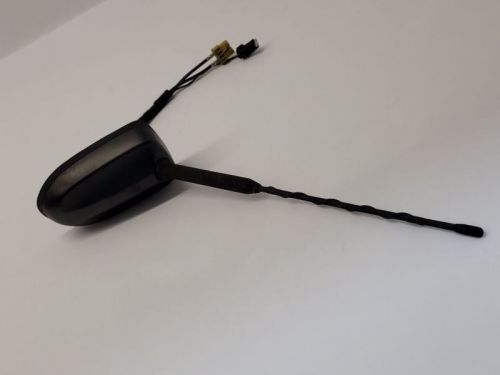 2016-2018 ford focus radio roof antenna assembly  oem