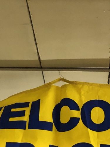 Camel welcome race fans banner