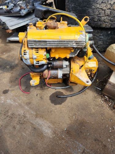 Vetus 2 cyl. vetus m2.06 marine diesel engine with gearbox running take-out