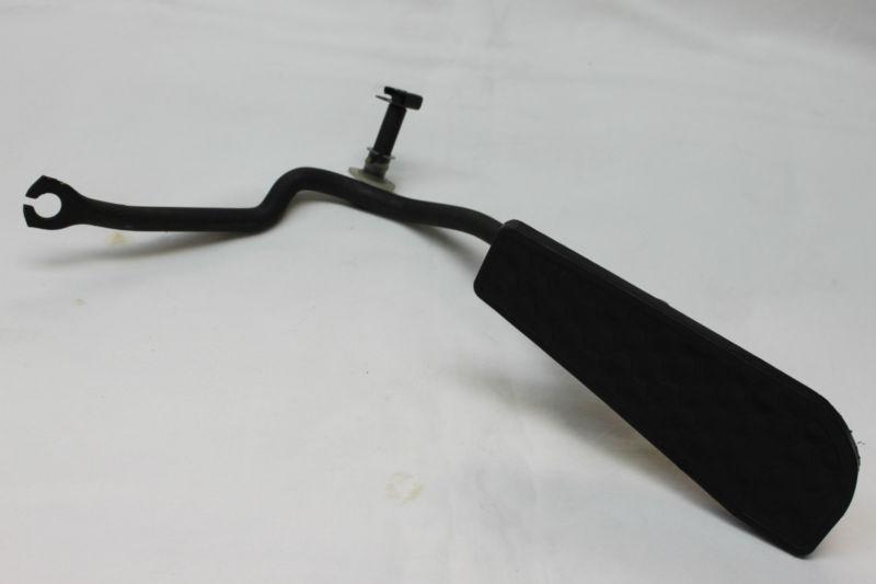 93-02 camaro/firebird gas pedal w/ rod, spring, & clutch clip used