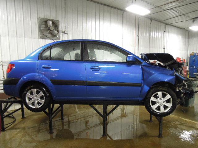 2009 kia rio 23390 miles rear or back door right