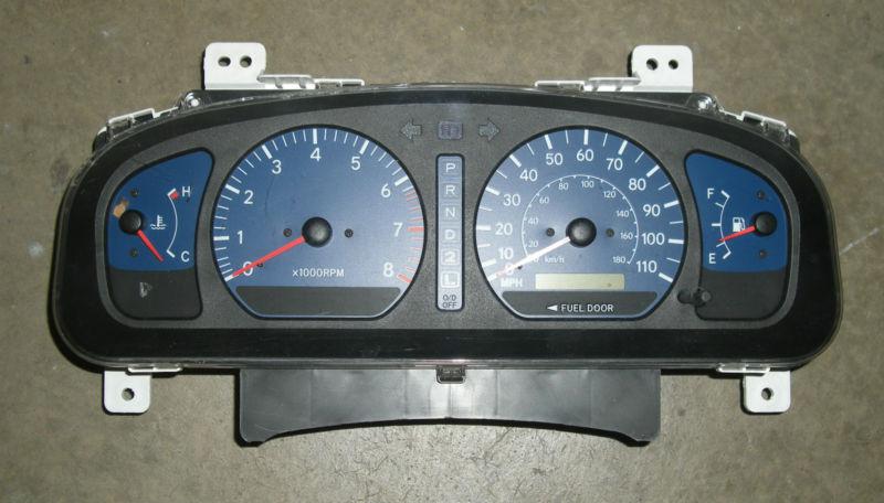 Toyota sienna 00-03 speedometer